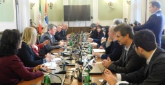 1. новембар 2017. Чланови Одбора за спољне посете у разговору са делегацијом ПГП са Србијом у иранском парламенту 
